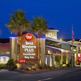 Best Western Plus Humboldt Bay Inn | Eureka, California | Entrance to Best Western Plus Humboldt Bay Inn