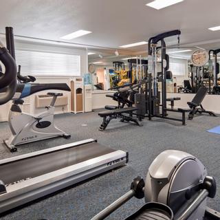 Best Western Plus Humboldt Bay Inn | Eureka, California | Treadmills, ellipticals, and workout mats 