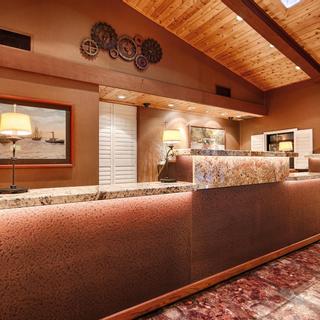 Best Western Plus Humboldt Bay Inn | Eureka, California | Illuminated marble front desk area