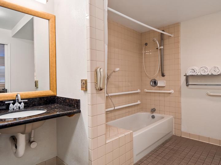 Best Western Plus Humboldt Bay Inn | Eureka, California | 42